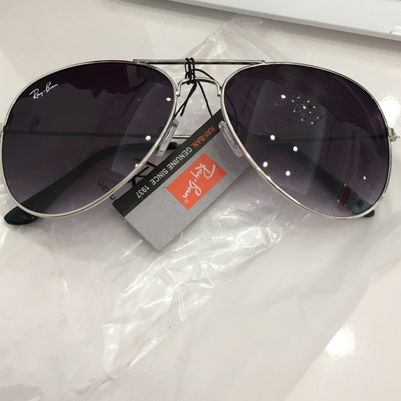 BRAND NEW Ray-Ban aviator sunglasses - Picture 2 of 4